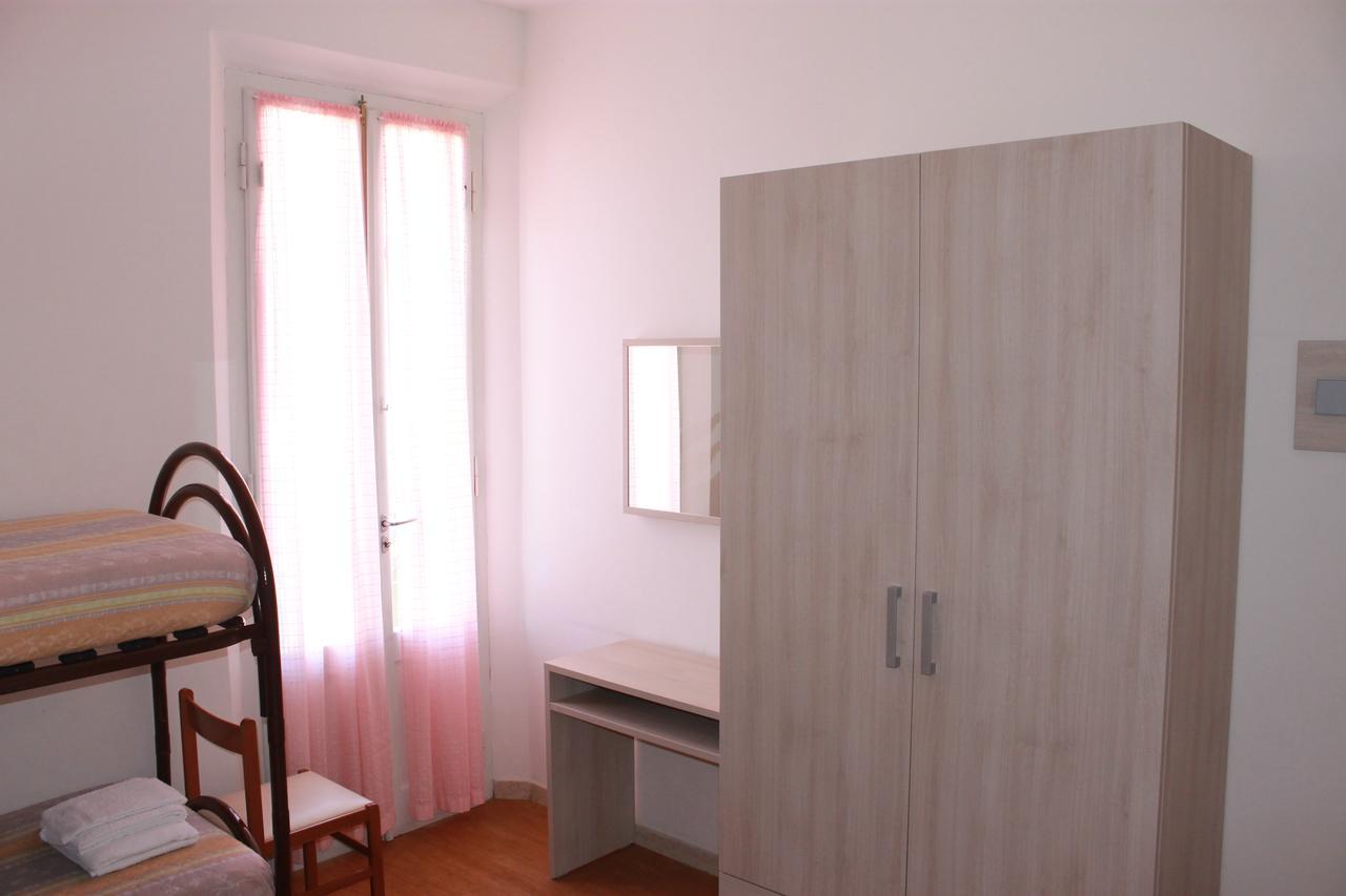 Hotel Susanna Римини Номер фото